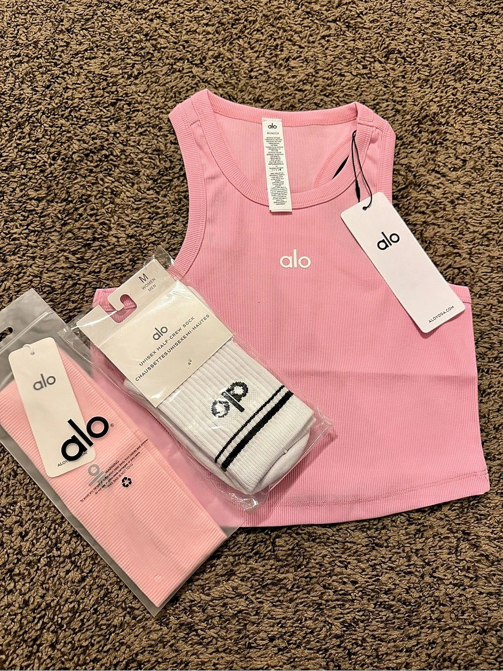 alo Ribbed Tank Top in Pink Size Medium NWT
